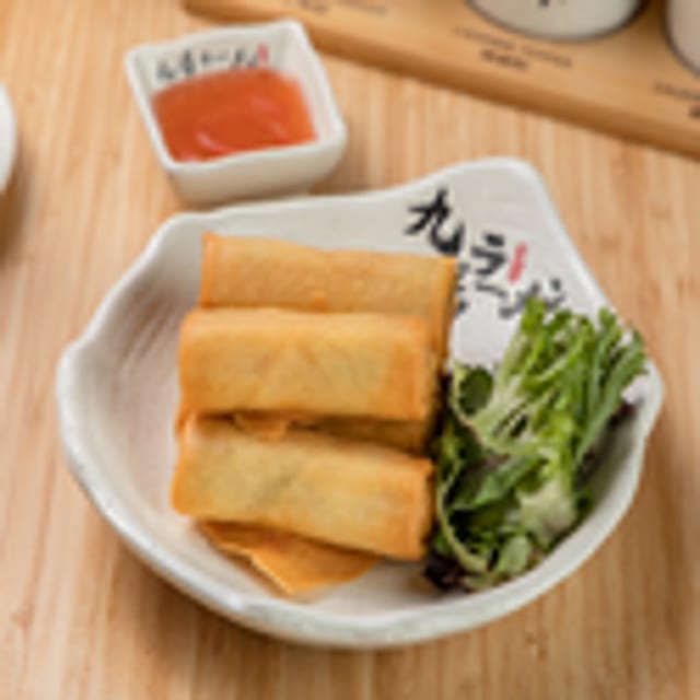 Vegetable Spring Rolls (蔬菜春卷).
